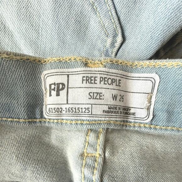NWOT Free People Great Heights Frayed Skinny Jeans Women’s Size 26 - Picture 10 of 12